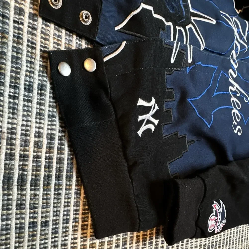 G-III Sports New York Yankees MLB Baseball Jacket Size Boys M 12-14 Blue Black
